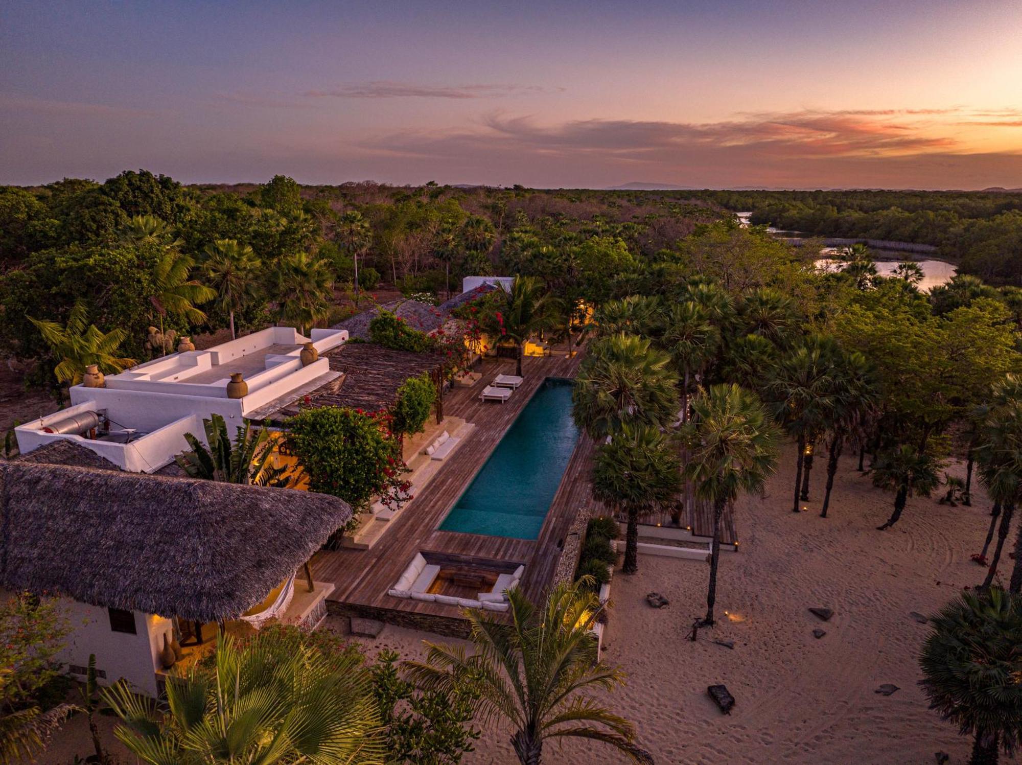Villa Paz - La Villa Group กาโมซิม ภายนอก รูปภาพ