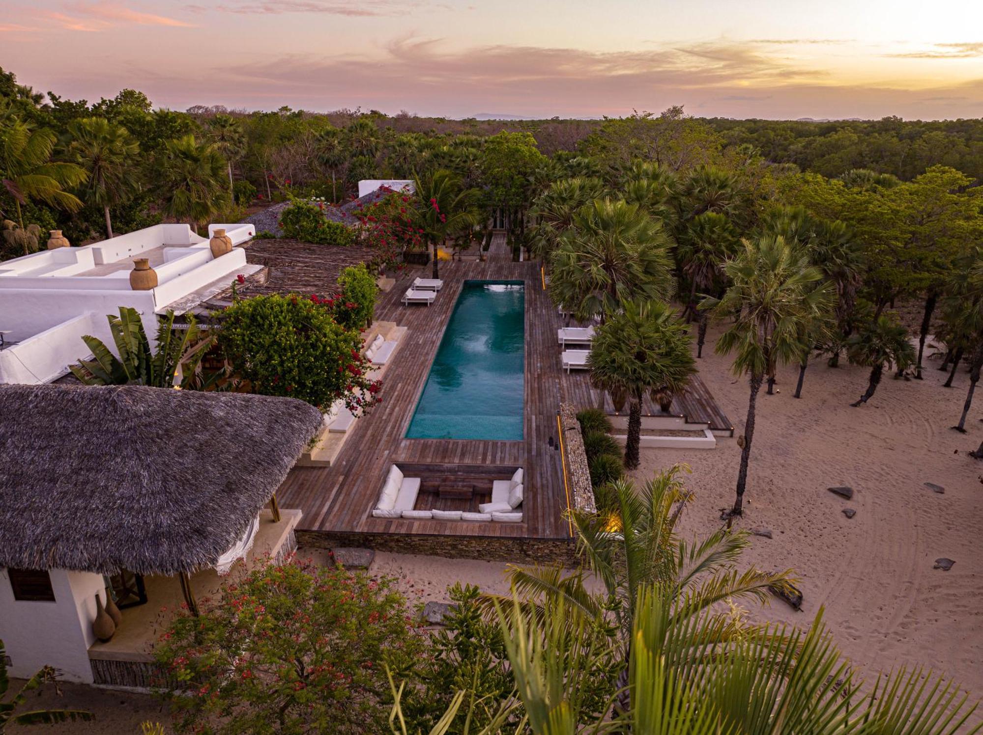 Villa Paz - La Villa Group กาโมซิม ภายนอก รูปภาพ